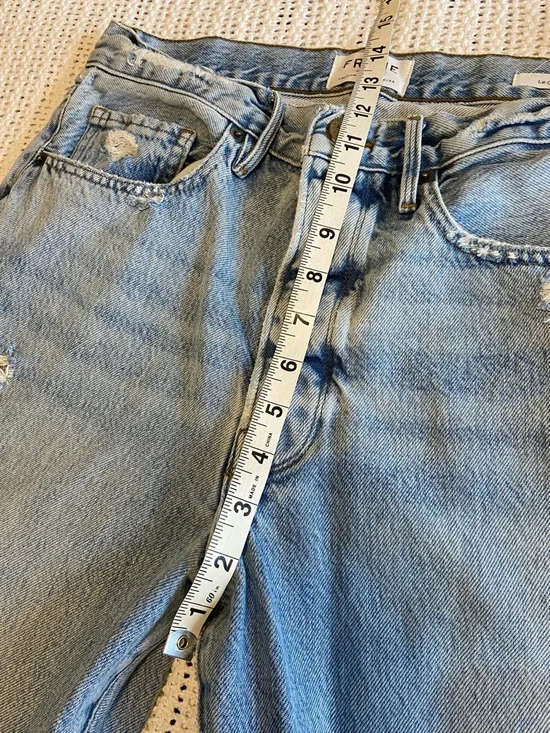 Frame "Le Original" button fly straight-leg jeans in a distressed Size 30 - Picture 12 of 13